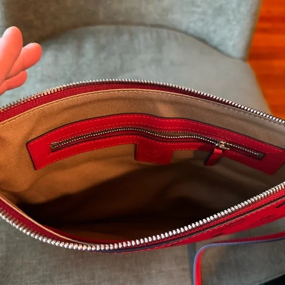 NEW Authentic MCM Crossbody Pouch in Visetos CANDY RED - Dustbag + Tags + COA - Picture 5 of 9